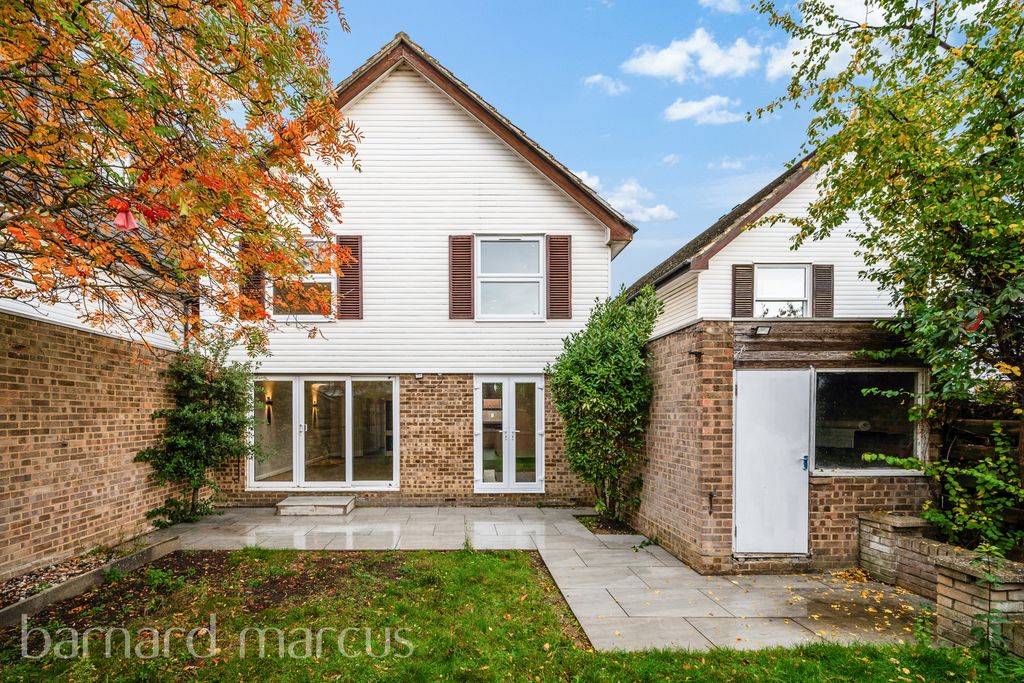 Property photo 1 of 19 Image