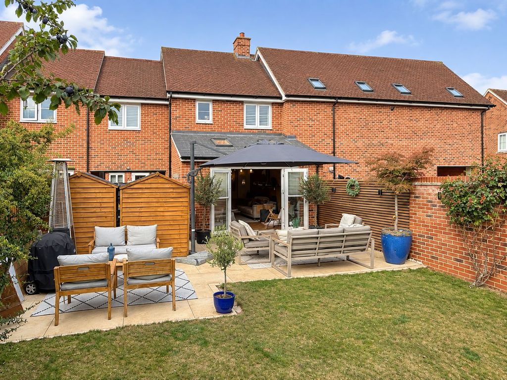 Property photo 2 of 32