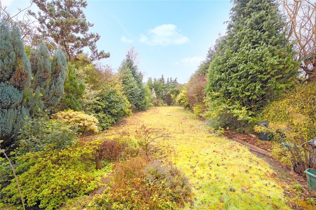 Property photo 2 of 15 Garden