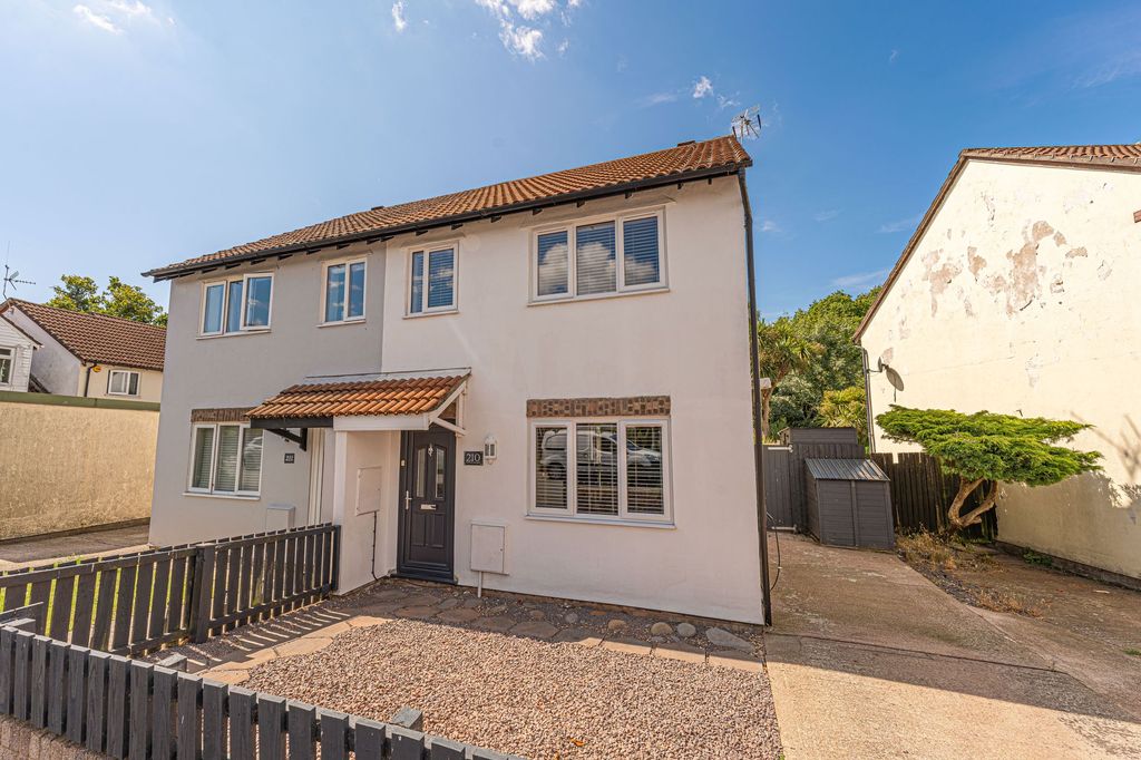 Property photo 1 of 35