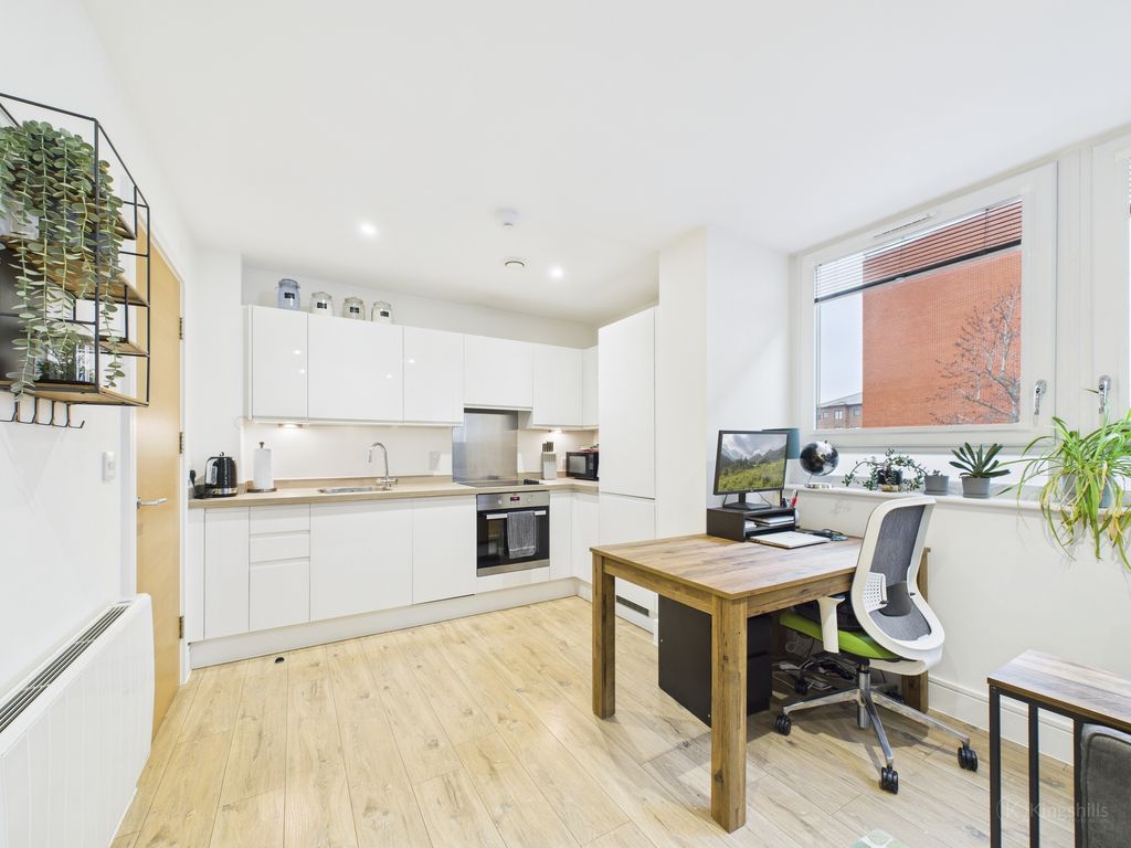 Property photo 2 of 9 Cam02136G0-Pr0497-Still008