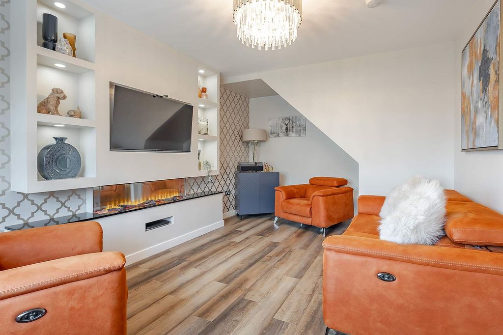 Property photo 3 of 26 Living Room