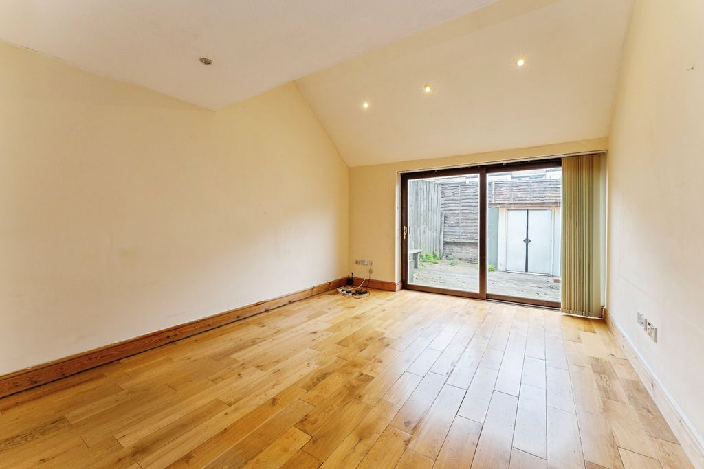 Property photo 3 of 20 Reception Room