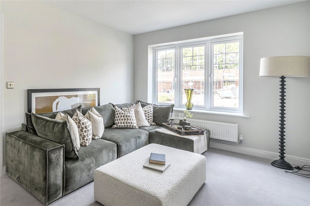 Property photo 3 of 9 Picture No. 01