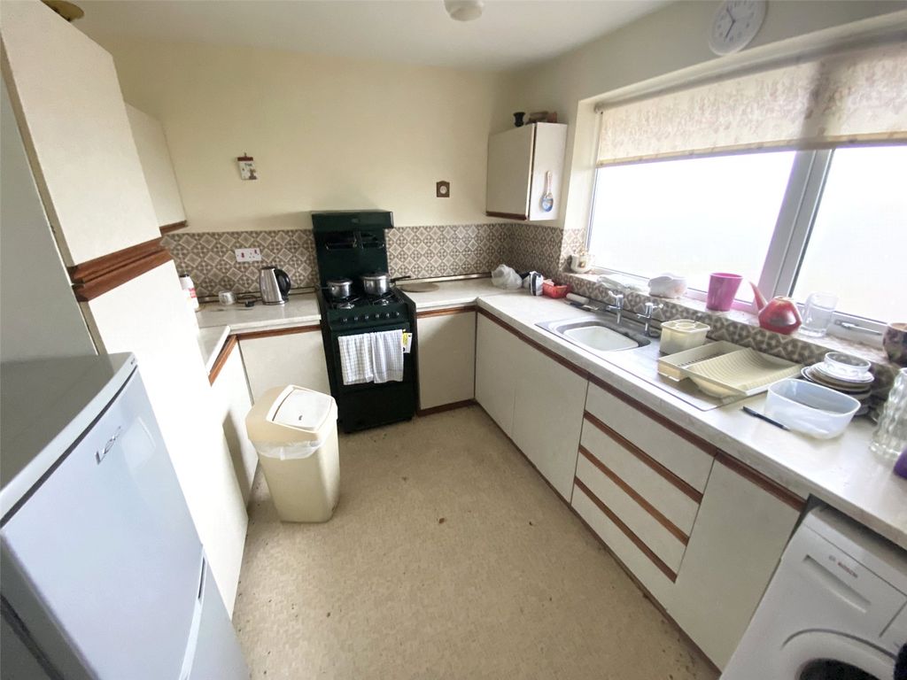 Property photo 2 of 12 Picture No. 13