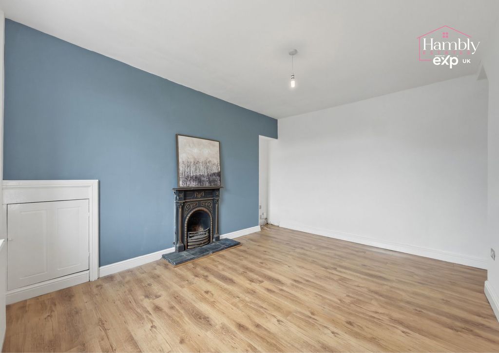 Property photo 3 of 29