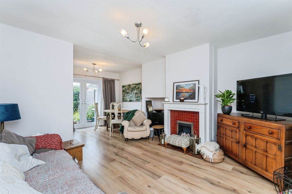 Property photo 2 of 19