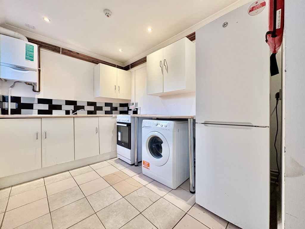 Property photo 3 of 5 Bathroom