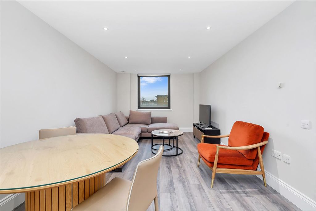 Property photo 2 of 22 Photo 11-02-2026, 11 04 18.Jpg