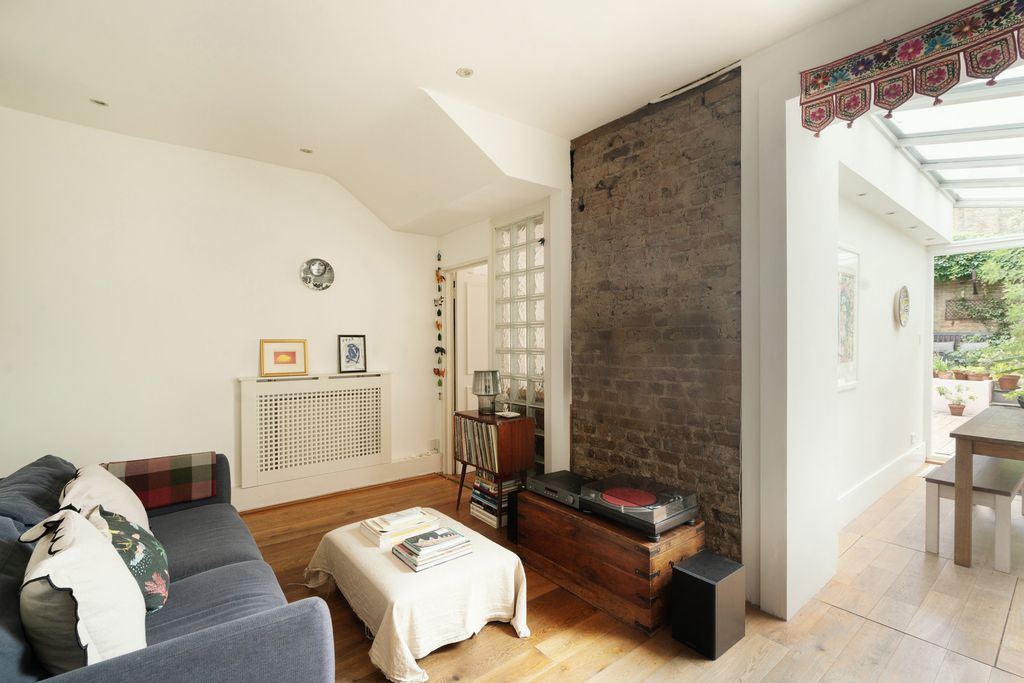 Property photo 3 of 28 299108 - A0Op6000004Nmebmae_N58.Jpg