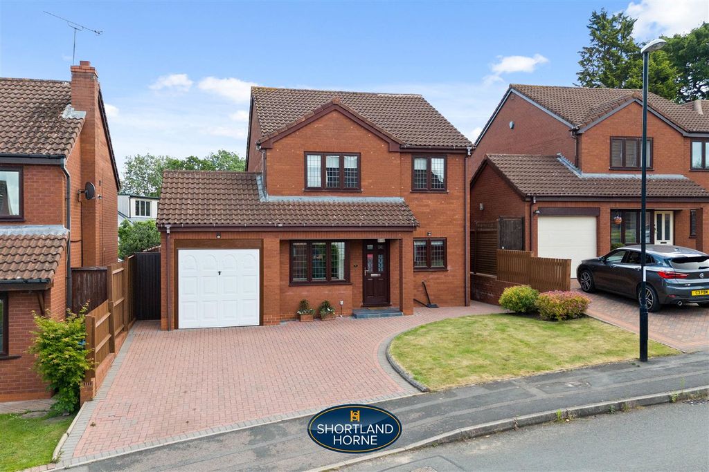 Property photo 1 of 27