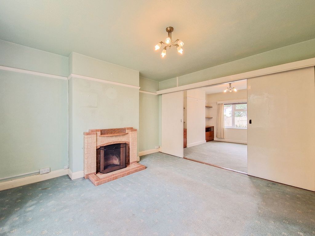 Property photo 2 of 33