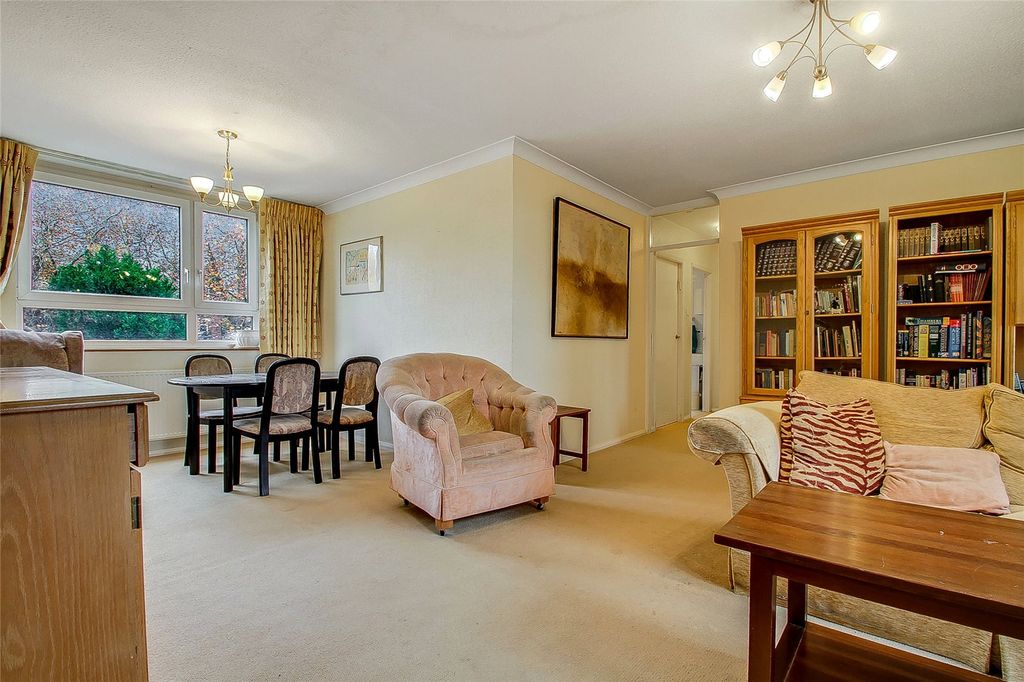 Property photo 2 of 17 Picture No. 08