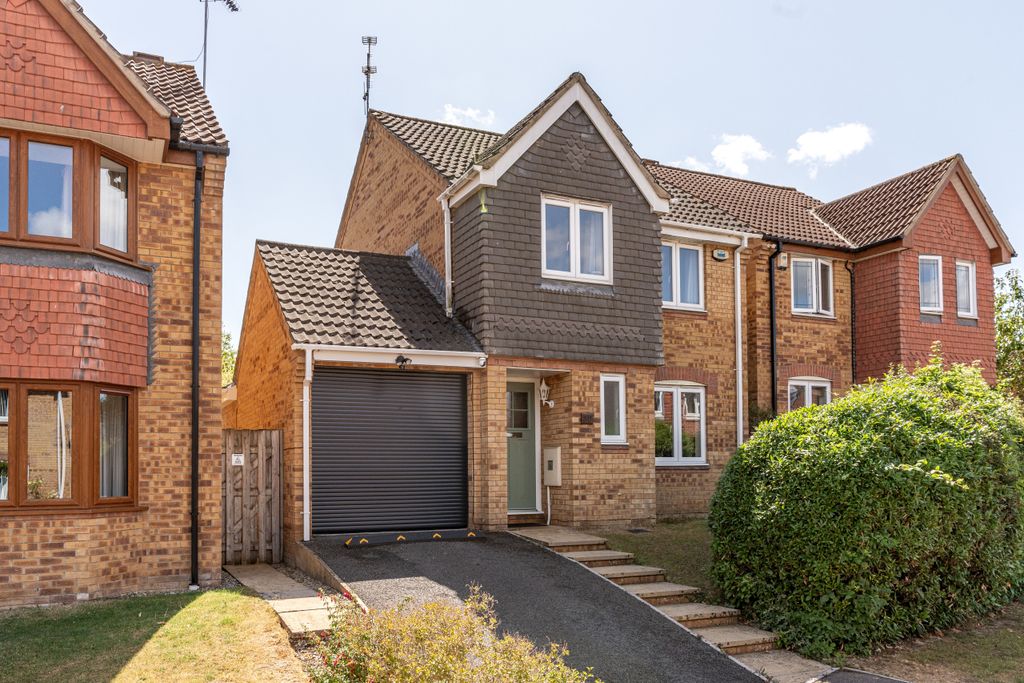 Property photo 1 of 15 A7408281-15