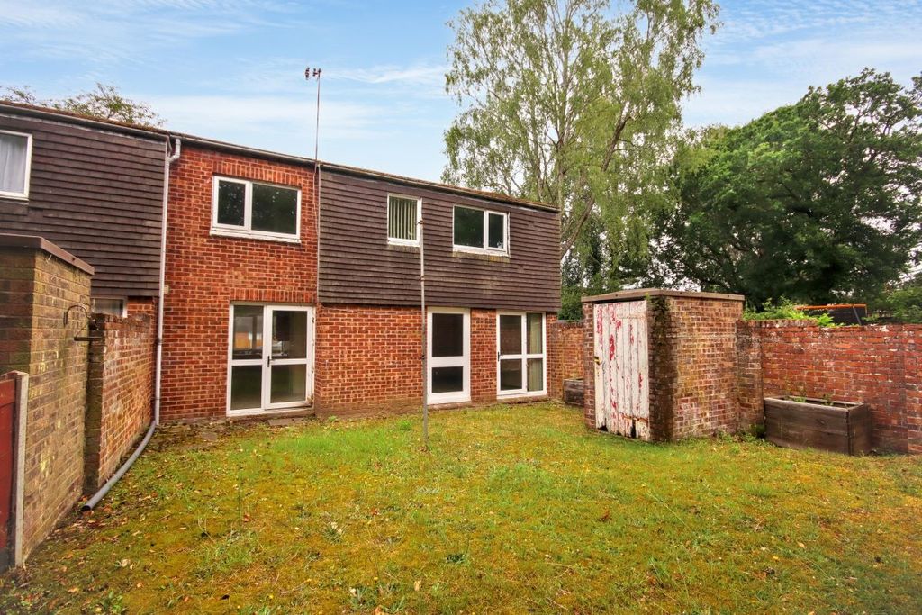 Property photo 2 of 19