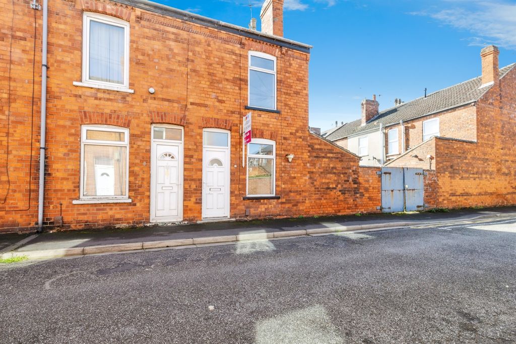 Property photo 1 of 15