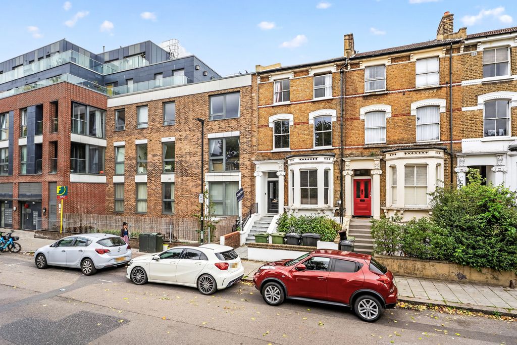 Property photo 1 of 20 Pbox-Img.Jpg