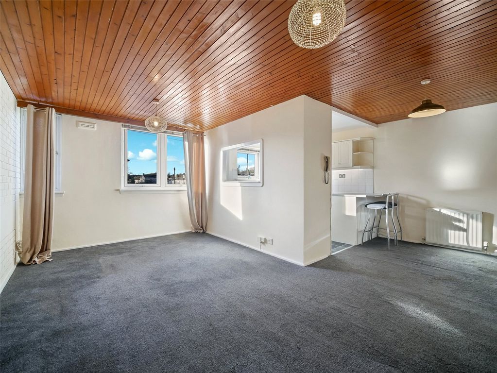 Property photo 2 of 19 Picture No. 09