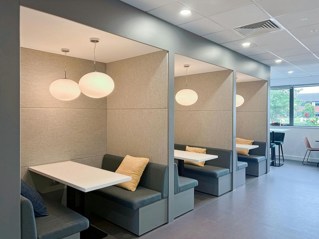 Property photo 3 of 13 Regus_Leamington Spa_UK_Centre 7855_Business Lounge 1.Jpg