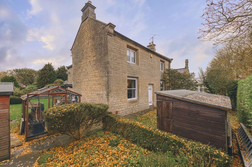 Property photo 1 of 24