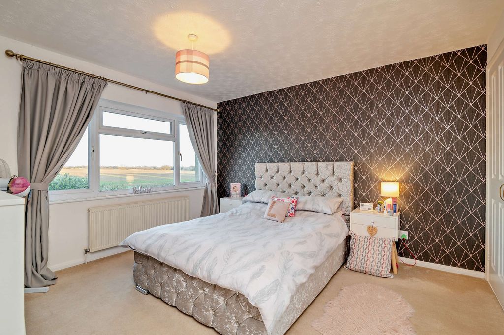 Property photo 2 of 13 Picture No. 06