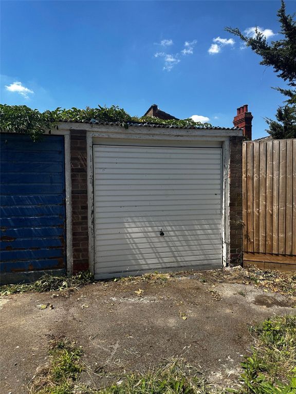 Property photo 2 of 3 Picture No. 03