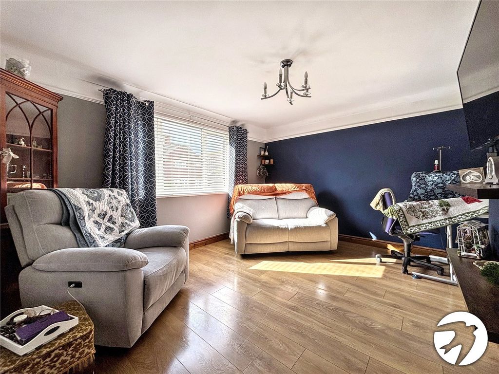 Property photo 3 of 15 Picture No. 08