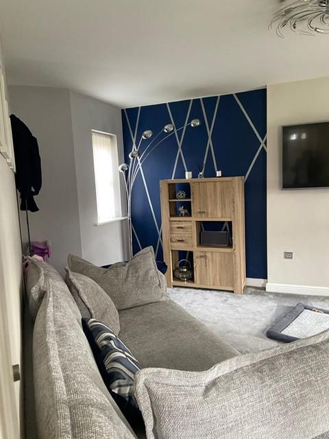 Property photo 2 of 24 93212.Jpg
