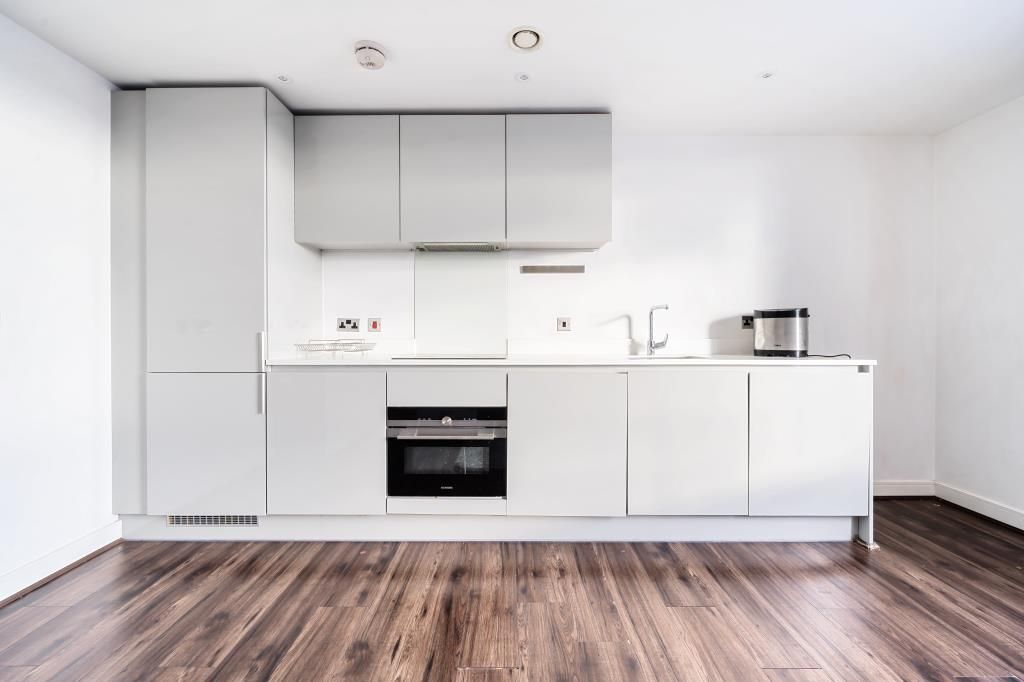 Property photo 1 of 10 Kitchen