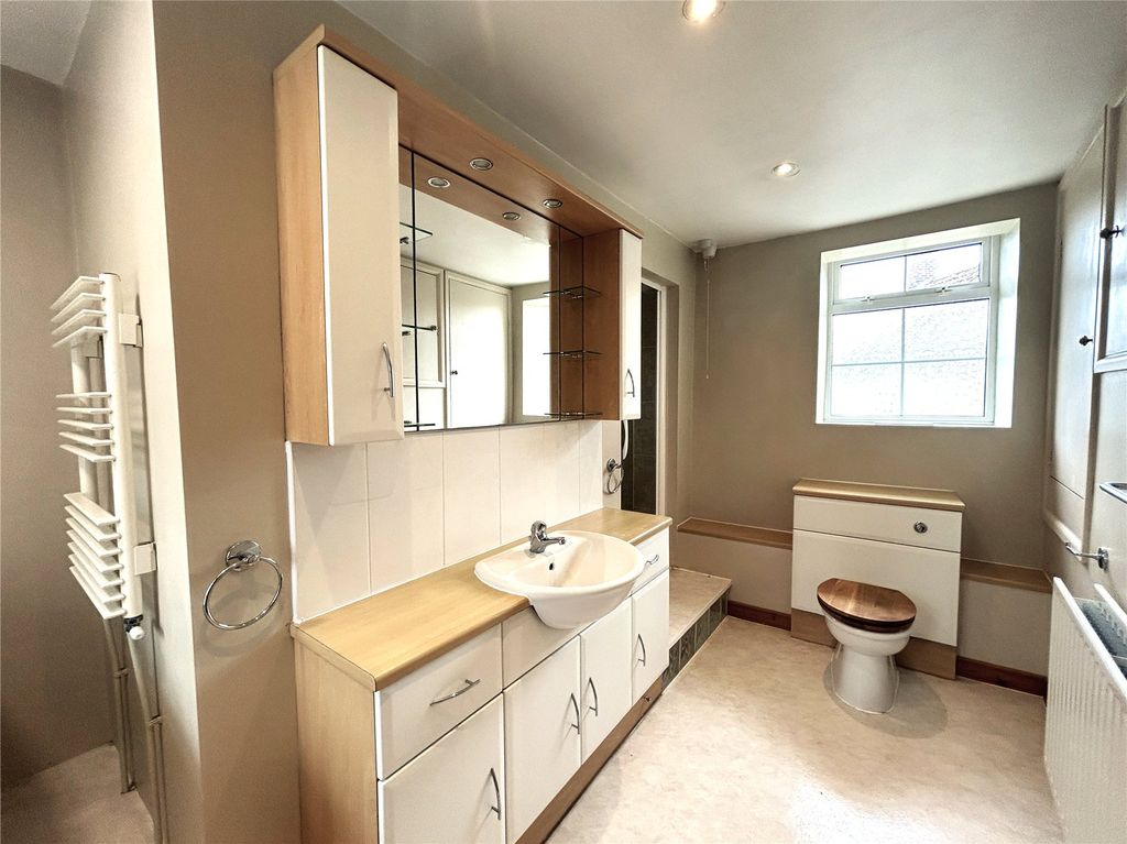 Property photo 3 of 20 Picture No. 51