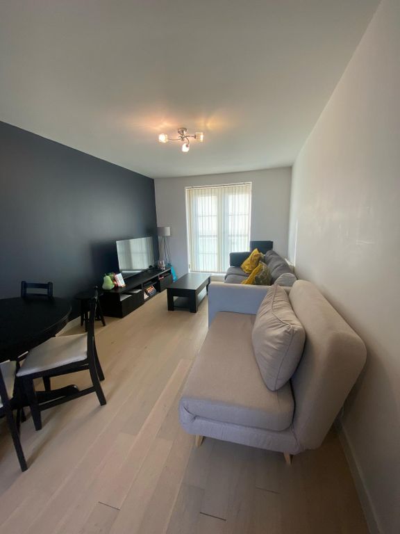 Property photo 3 of 8