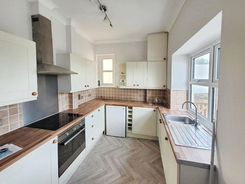 Property photo 3 of 9 Pbox-Img.Jpg