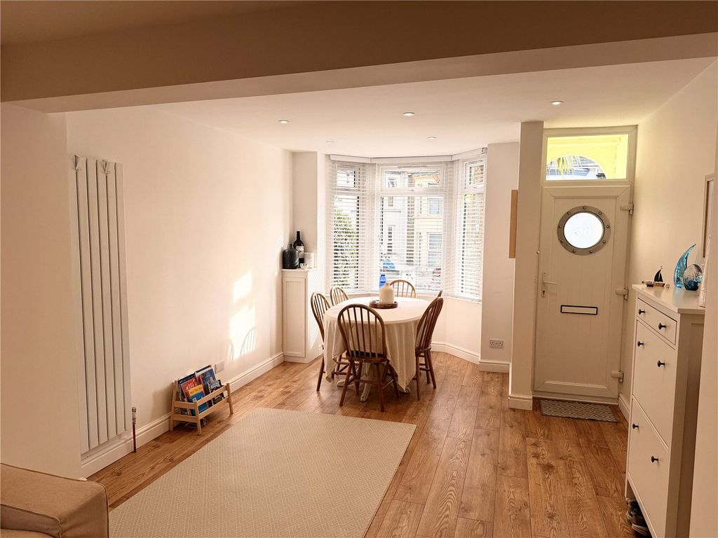 Property photo 3 of 12 Picture No. 04