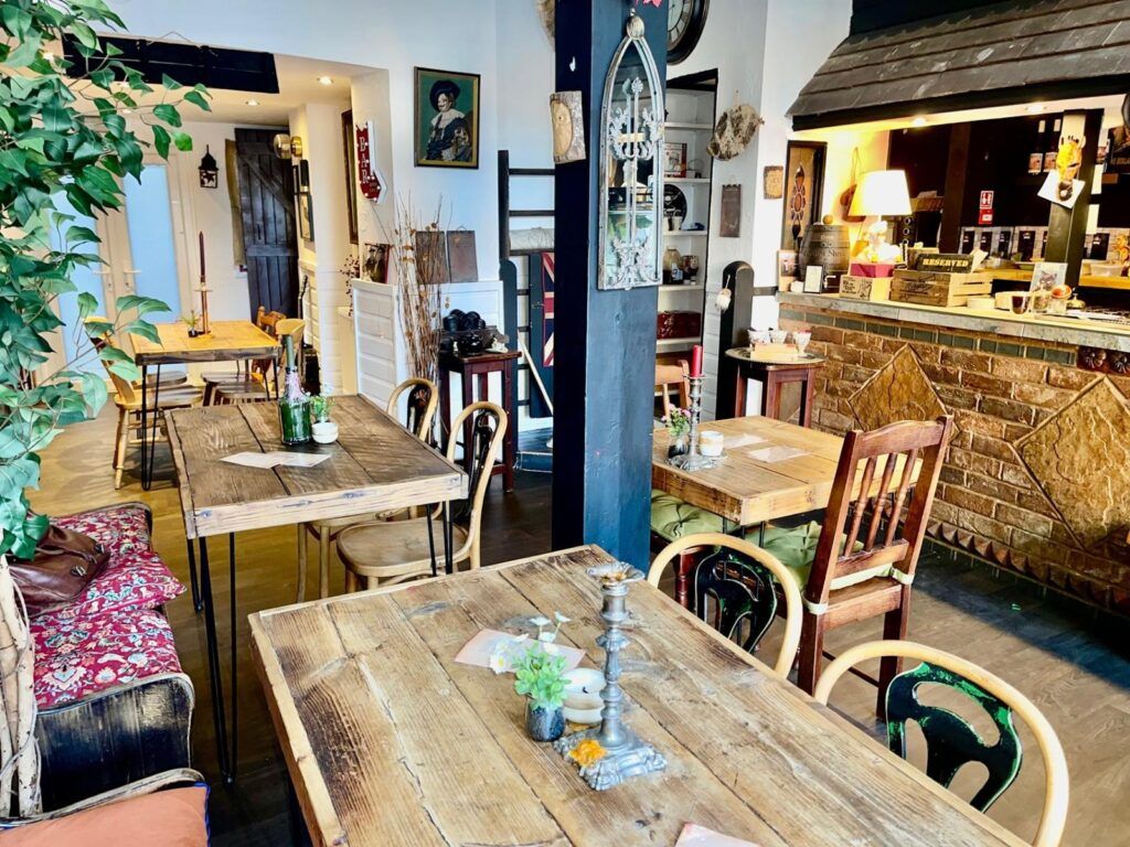 Property photo 2 of 18