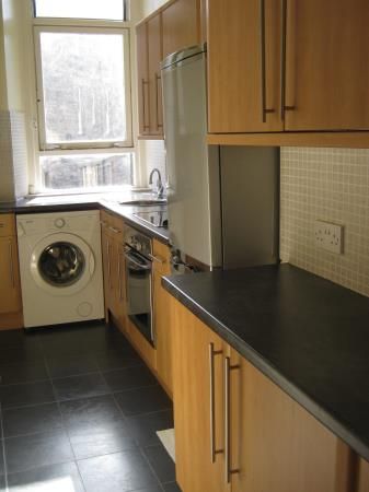 Property photo 2 of 6 Kitchen