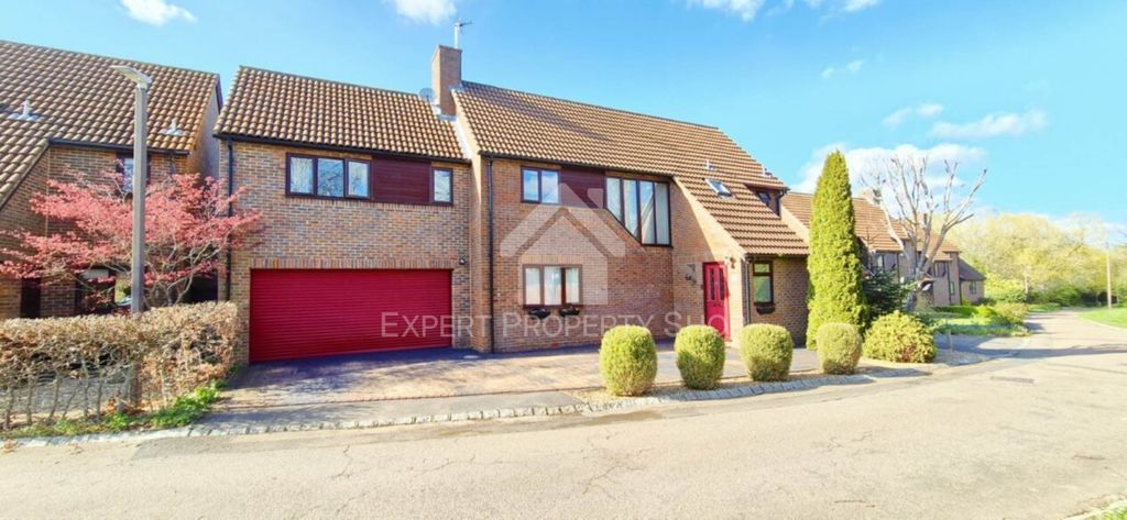 Property photo 1 of 33