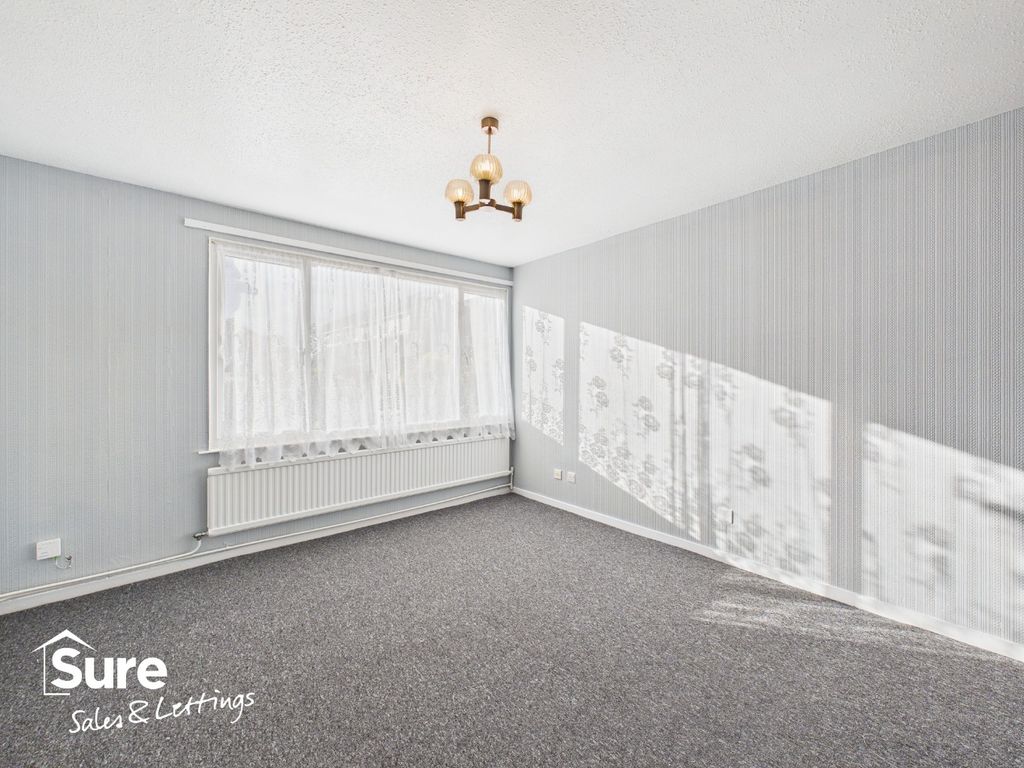 Property photo 2 of 23 4630972