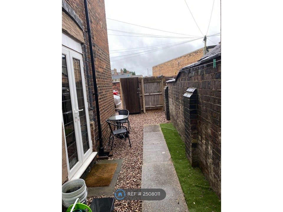 Property photo 2 of 11