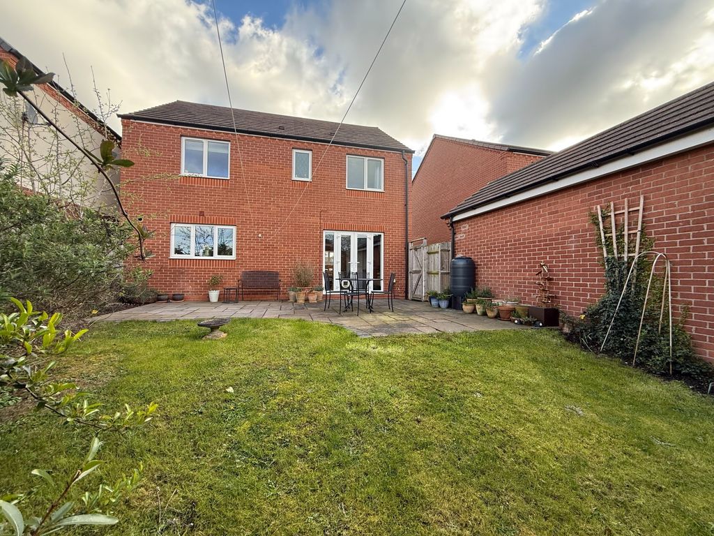 Property photo 2 of 19