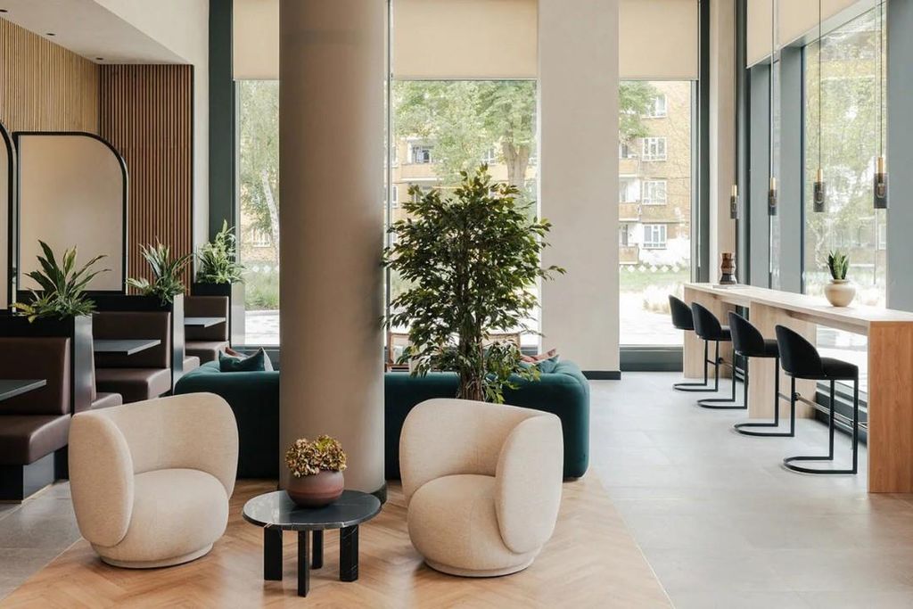 Property photo 2 of 8