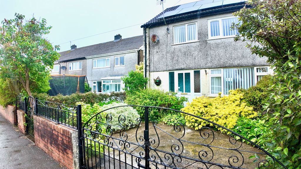 Property photo 1 of 27