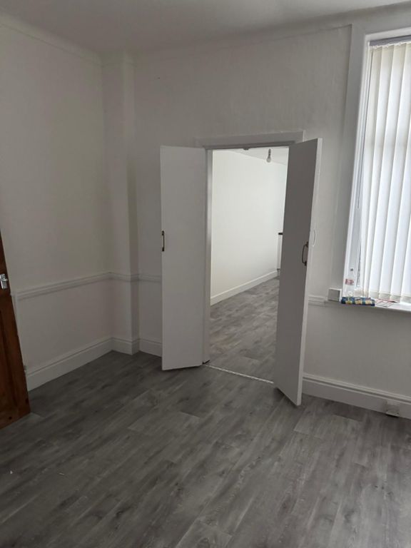 Property photo 3 of 7 Landlord Refurb (8)