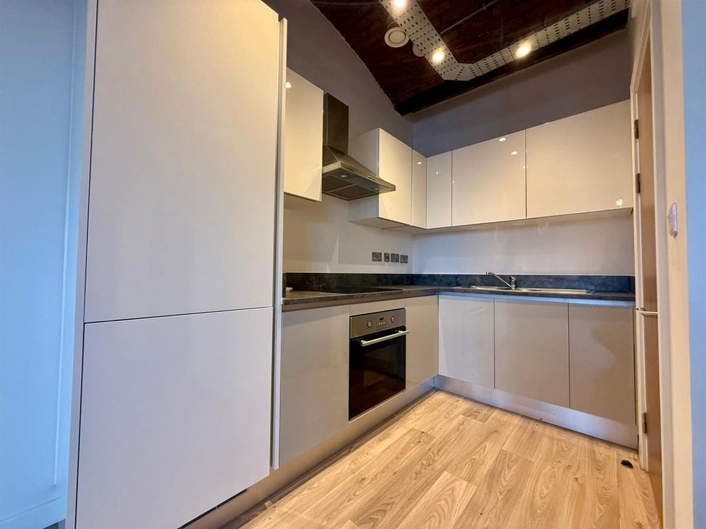 Property photo 3 of 7 Img-20251111-Wa0003.Jpg