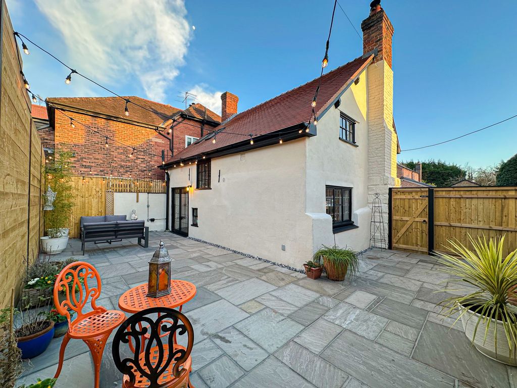 Property photo 3 of 24