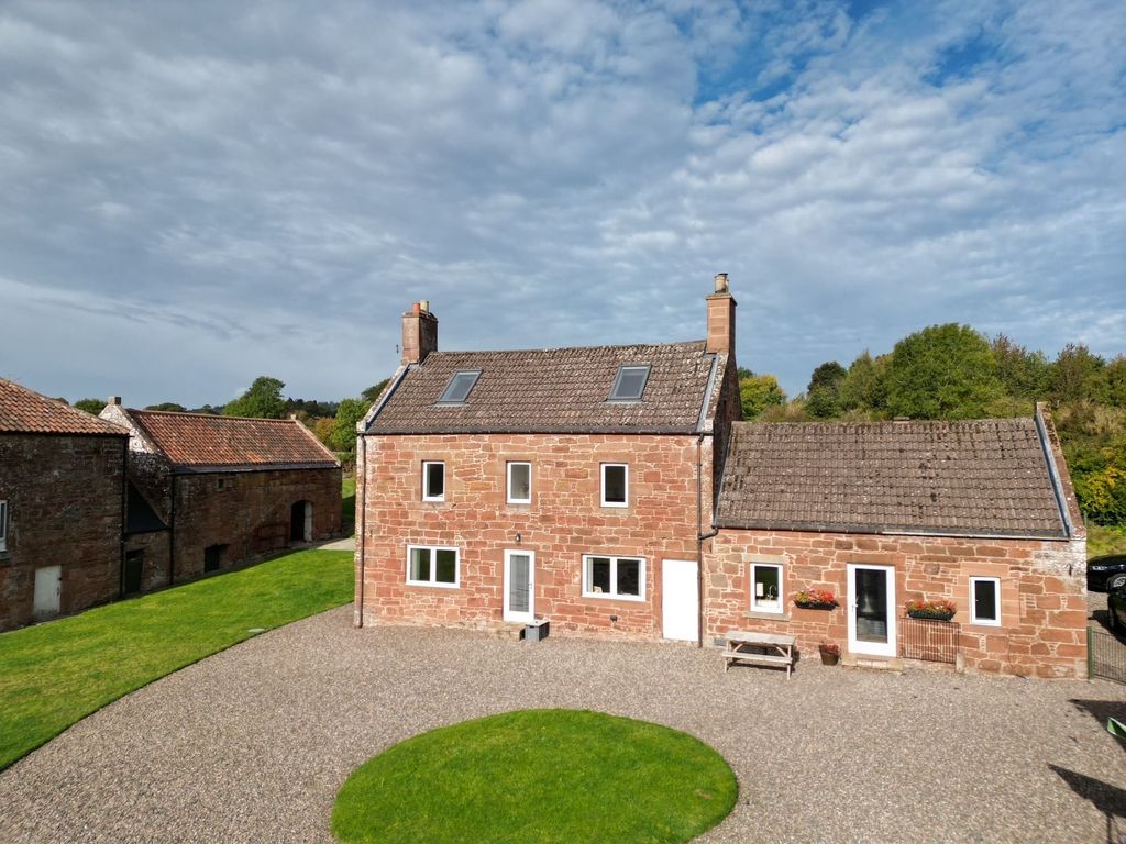 Property photo 2 of 23