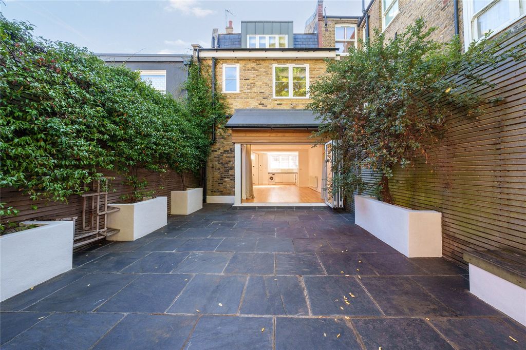 Property photo 1 of 16 Picture No. 04