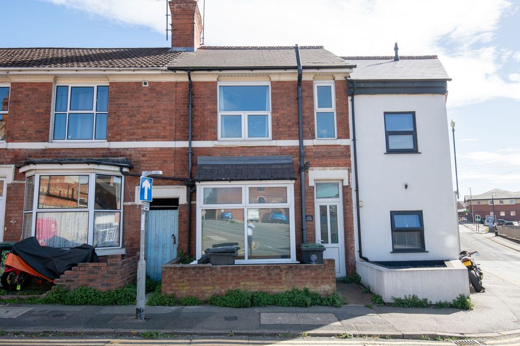 Property photo 1 of 15