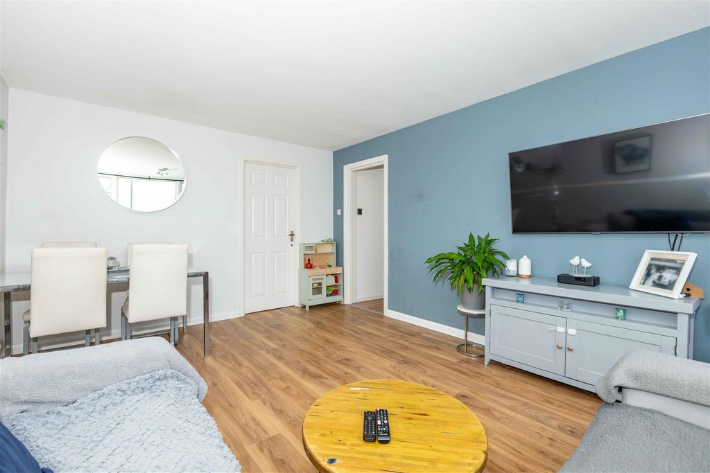 Property photo 2 of 13 Vinery-13.Jpg