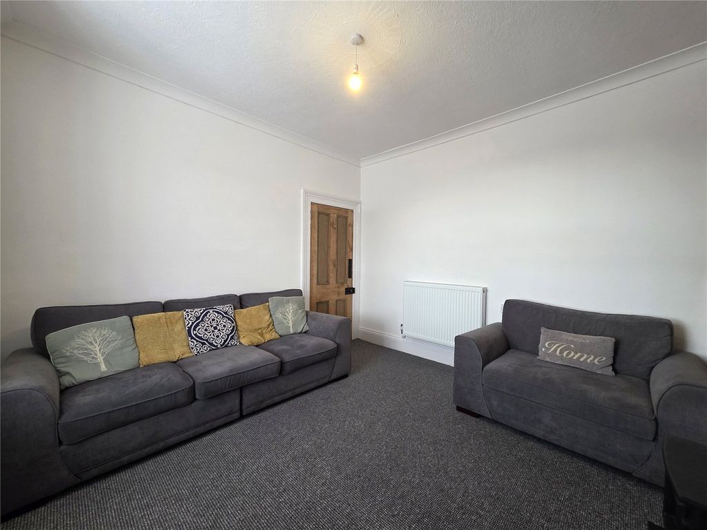 Property photo 3 of 24 Picture No. 29