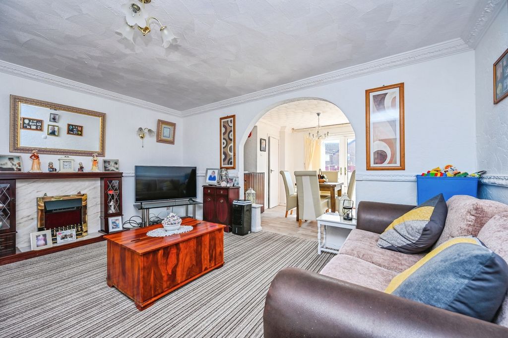 Property photo 2 of 20 Pbox-Img.Jpg